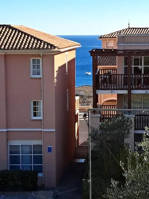 Appartement Cap Esterel Studio Climatise Vue Mer Partielle Saint-Raphaël